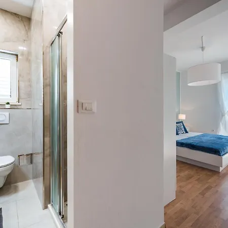 Apartment Summer Experience