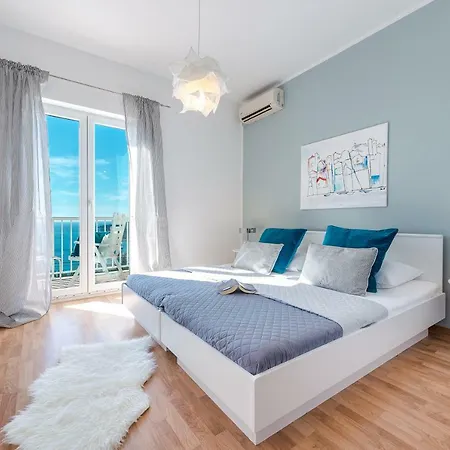 Apartment Summer Experience