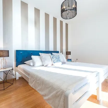 Apartment Summer Experience